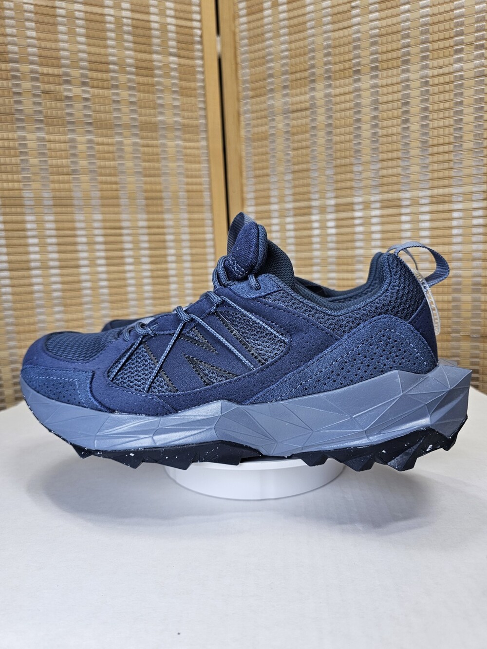 New Balance Tektrel Men's Trail Hiking Shoes Navy Blue Size 9.5 MTTRS2BP